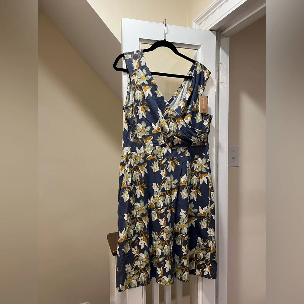 BRAND NEW Patagonia Dress with Tags On! - Picture 1 of 5